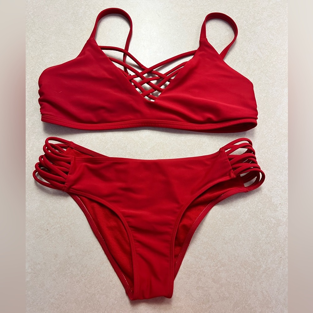HOLLISTER BIKINI! - Picture 1 of 9